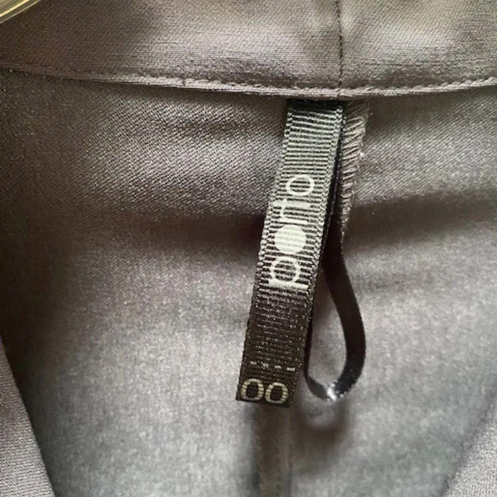 Porto SF Blazer - Like New! - Picture 5 of 7